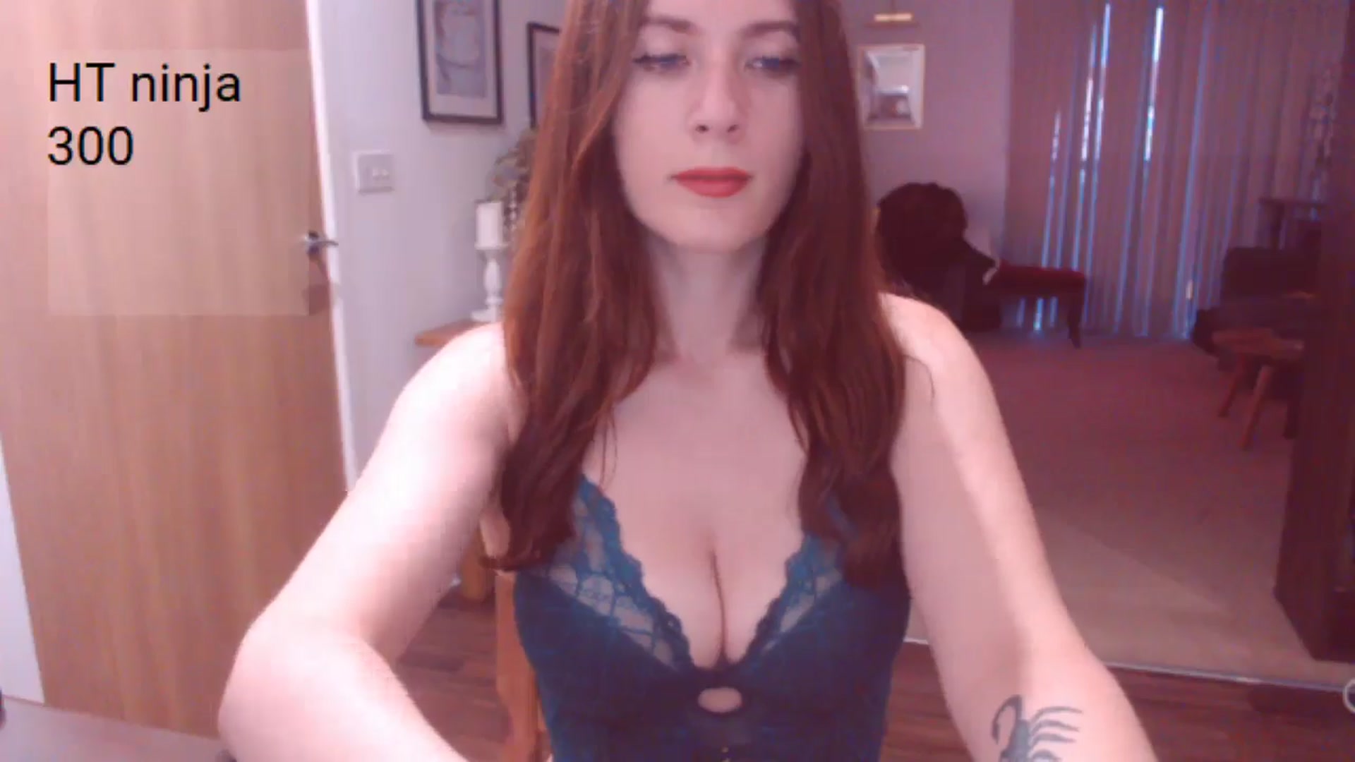 Gallery image thumbnail from AubreyPlza's myfreecams stream on, 07/28/2025, 20:20 image 11 of 20
