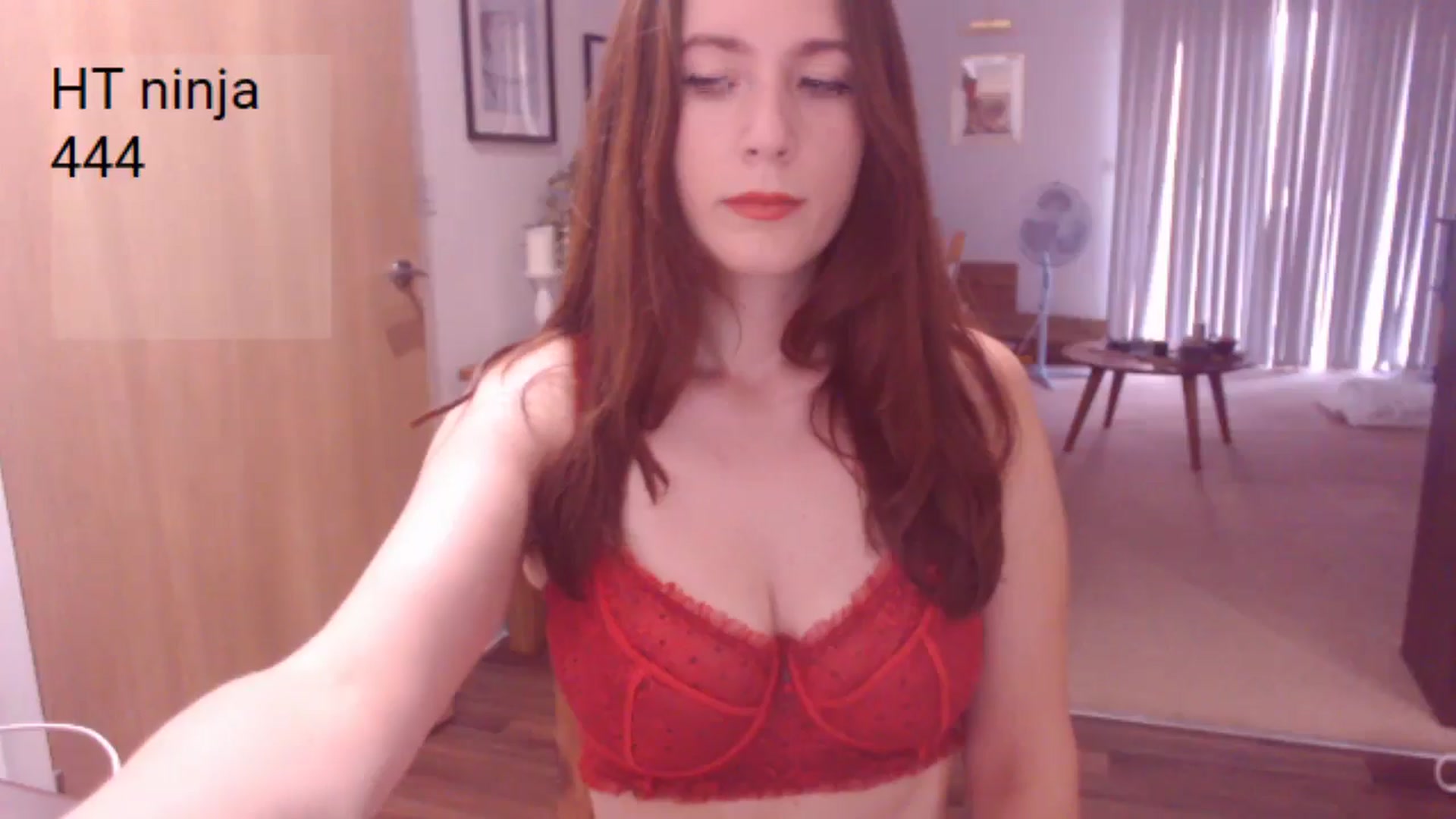 Gallery image thumbnail from AubreyPlza's myfreecams stream on, 08/04/2025, 19:34 image 3 of 20