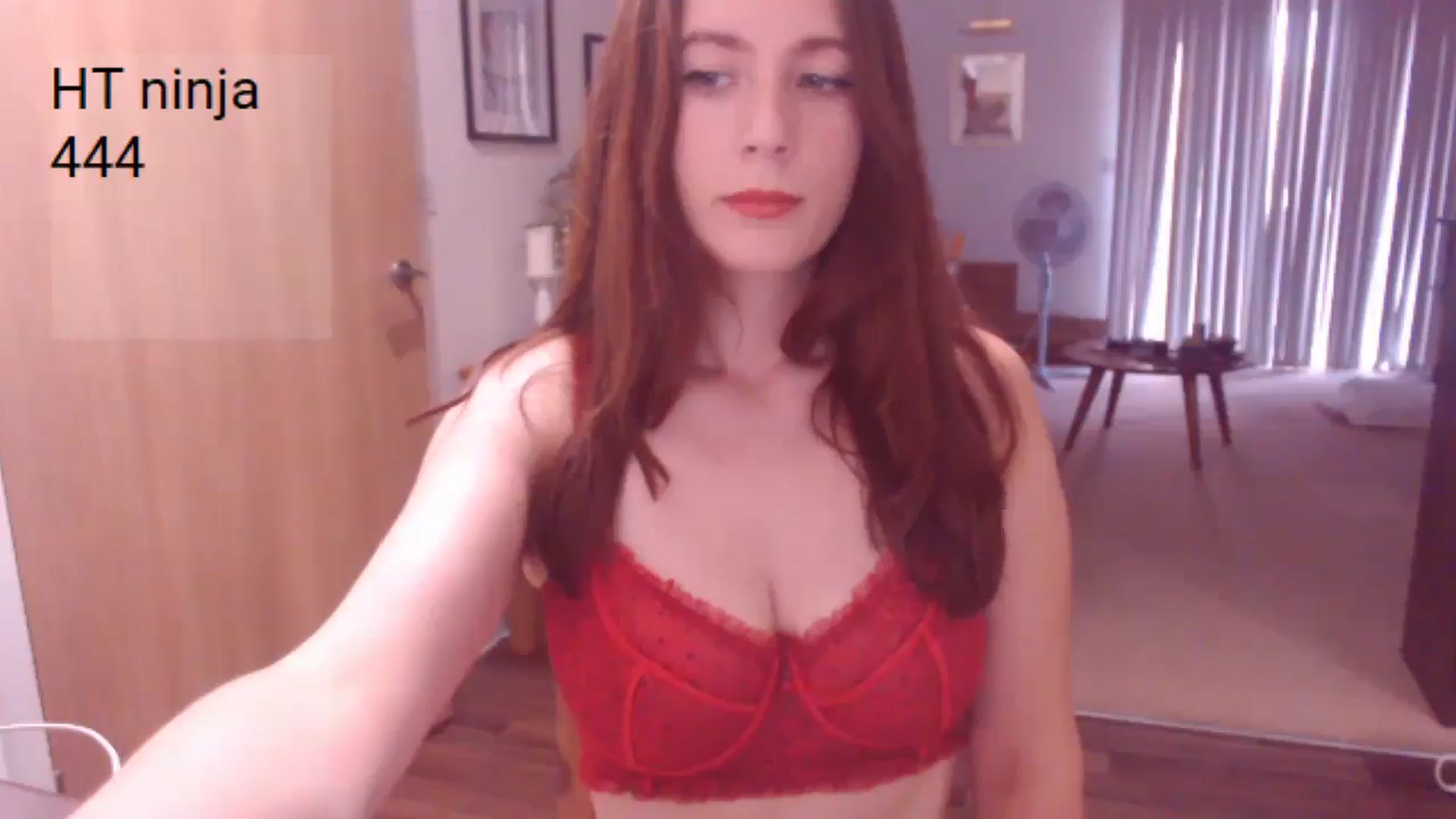 Gallery image thumbnail from AubreyPlza's myfreecams stream on, 08/04/2025, 19:34 image 2 of 20