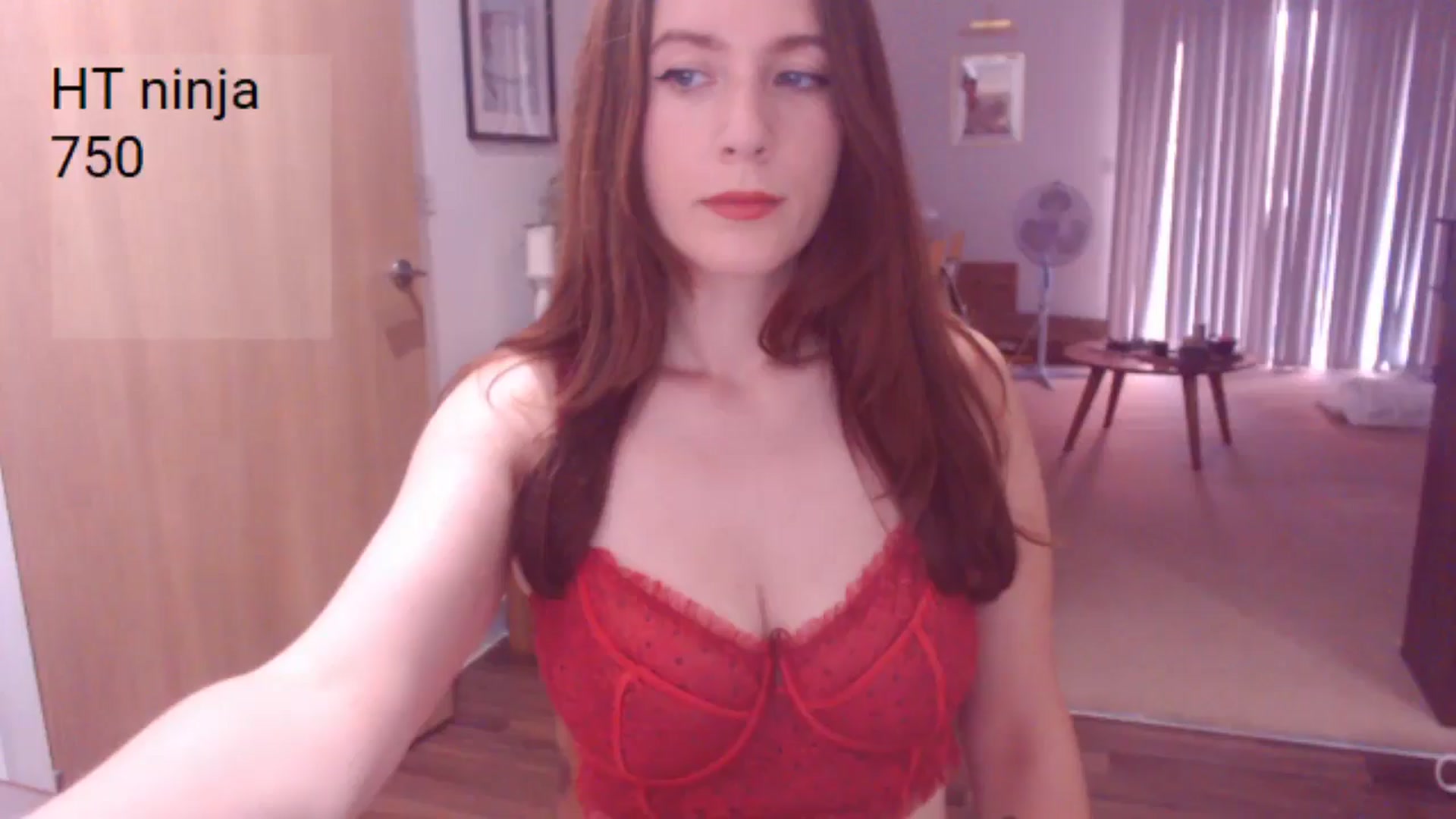 Gallery image thumbnail from AubreyPlza's myfreecams stream on, 08/04/2025, 19:34 image 16 of 20