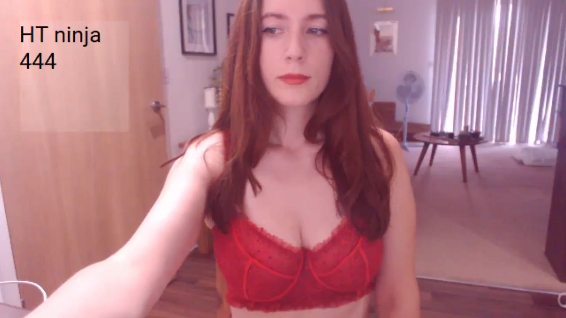 Gallery image thumbnail from AubreyPlza's myfreecams stream on, 08/04/2025, 19:34 image 4 of 20