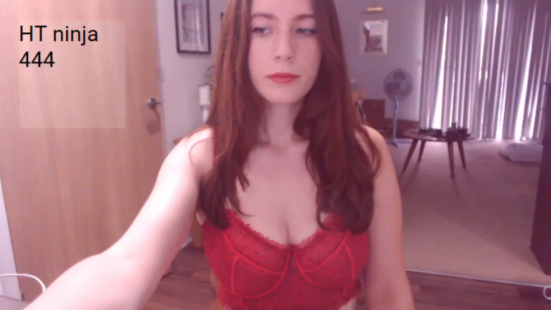 Gallery image thumbnail from AubreyPlza's myfreecams stream on, 08/04/2025, 19:34 image 9 of 20