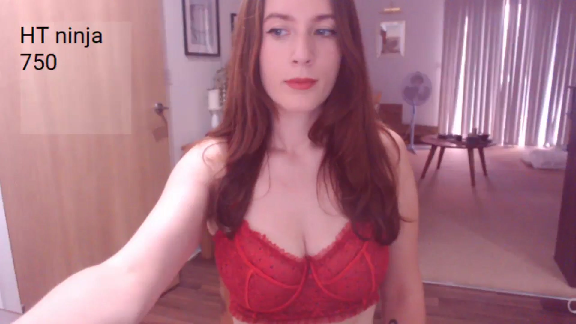 Gallery image thumbnail from AubreyPlza's myfreecams stream on, 08/04/2025, 19:34 image 14 of 20