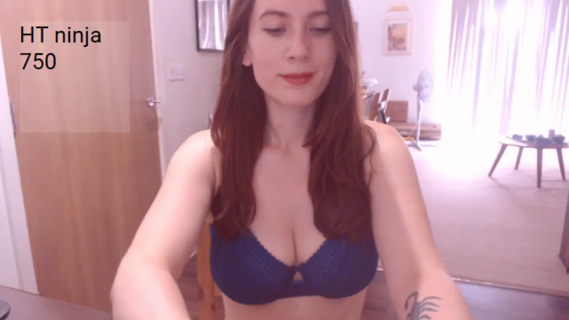 Gallery image thumbnail from AubreyPlza's myfreecams stream on, 08/07/2025, 11:16 image 19 of 20