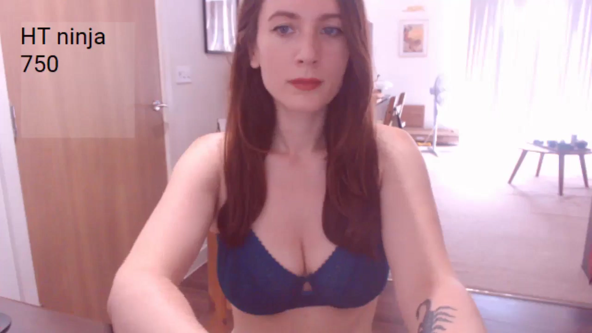 Gallery image thumbnail from AubreyPlza's myfreecams stream on, 08/07/2025, 11:16 image 9 of 20