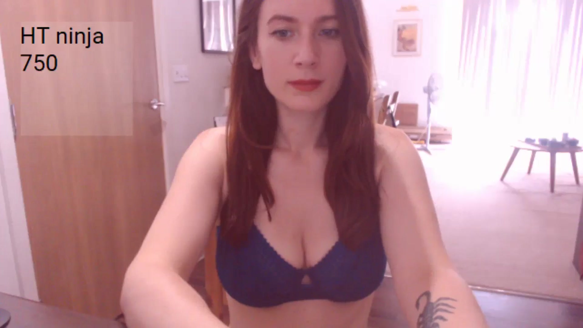Gallery image thumbnail from AubreyPlza's myfreecams stream on, 08/07/2025, 11:16 image 4 of 20