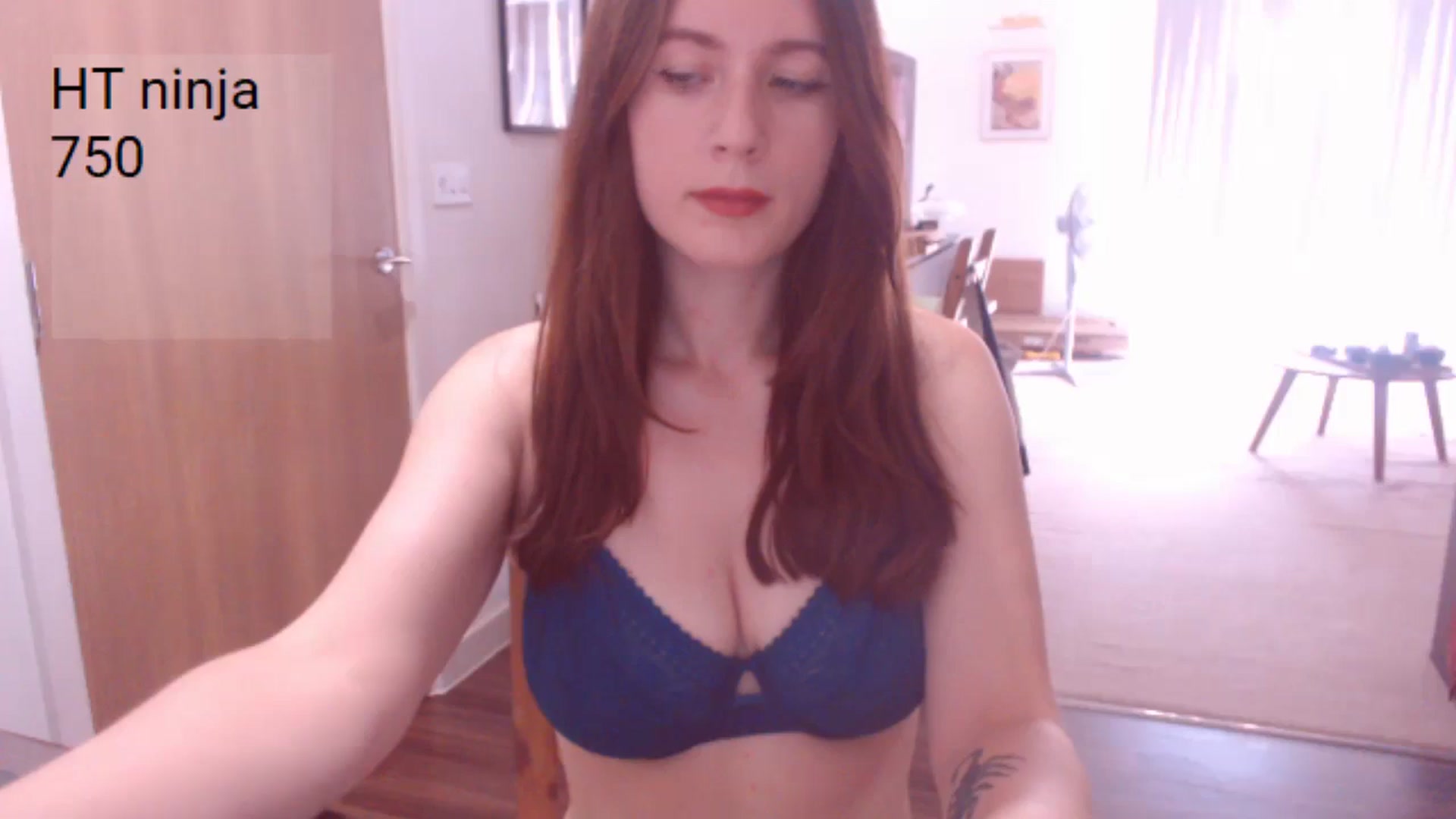 Gallery image thumbnail from AubreyPlza's myfreecams stream on, 08/07/2025, 11:16 image 3 of 20