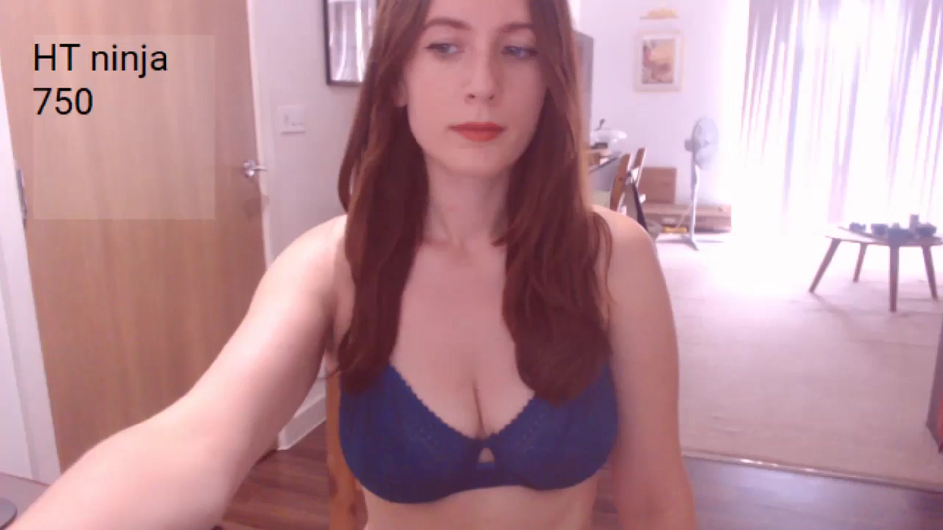 Gallery image thumbnail from AubreyPlza's myfreecams stream on, 08/07/2025, 11:16 image 17 of 20