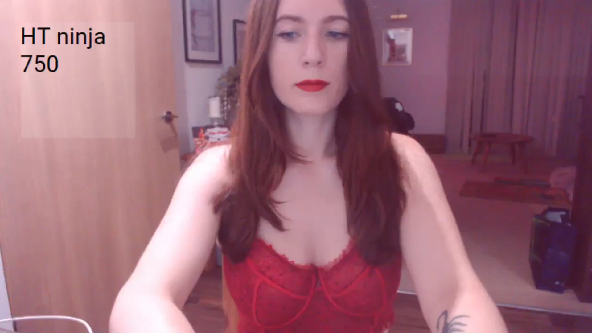 Gallery image thumbnail from AubreyPlza's myfreecams stream on, 08/15/2025, 20:43 image 18 of 20