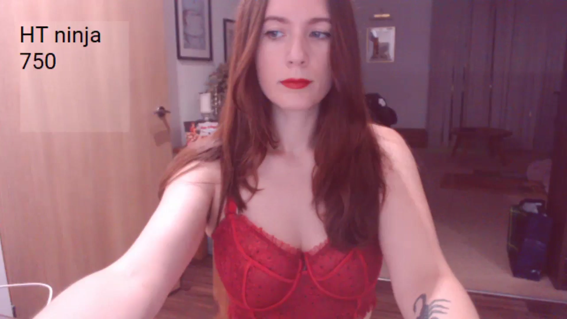 Gallery image thumbnail from AubreyPlza's myfreecams stream on, 08/15/2025, 20:43 image 9 of 20