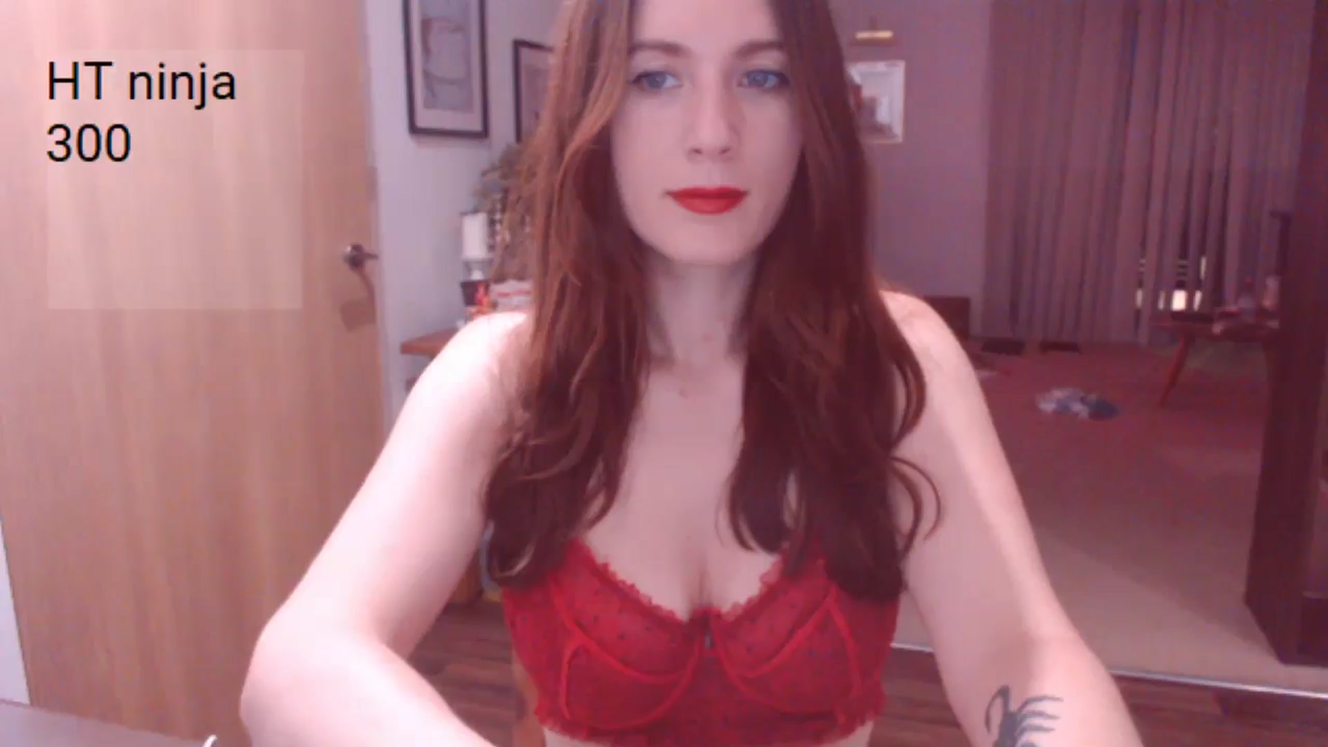 Gallery image thumbnail from AubreyPlza's myfreecams stream on, 08/27/2025, 19:40 image 10 of 20