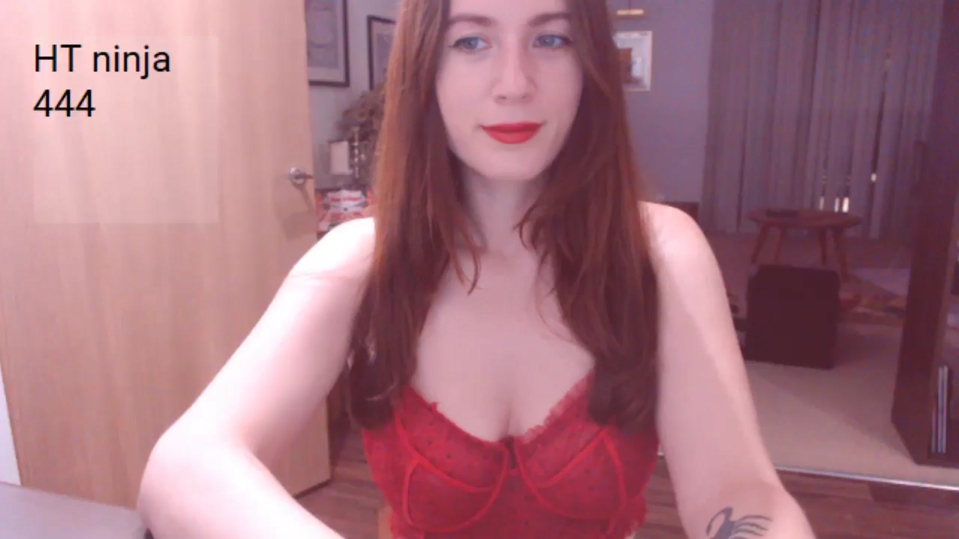 Gallery image thumbnail from AubreyPlza's myfreecams stream on, 09/01/2025, 20:25 image 12 of 20