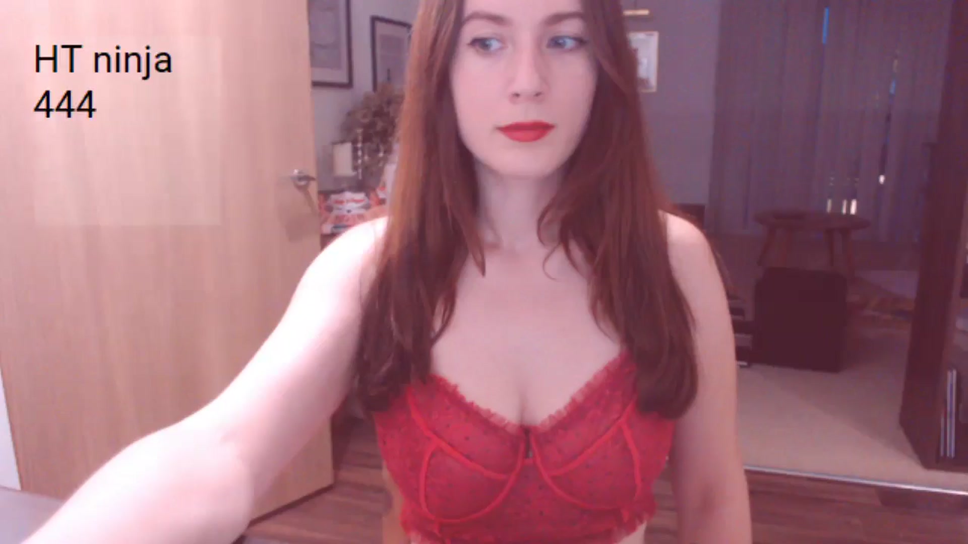 Gallery image thumbnail from AubreyPlza's myfreecams stream on, 09/01/2025, 20:25 image 1 of 20