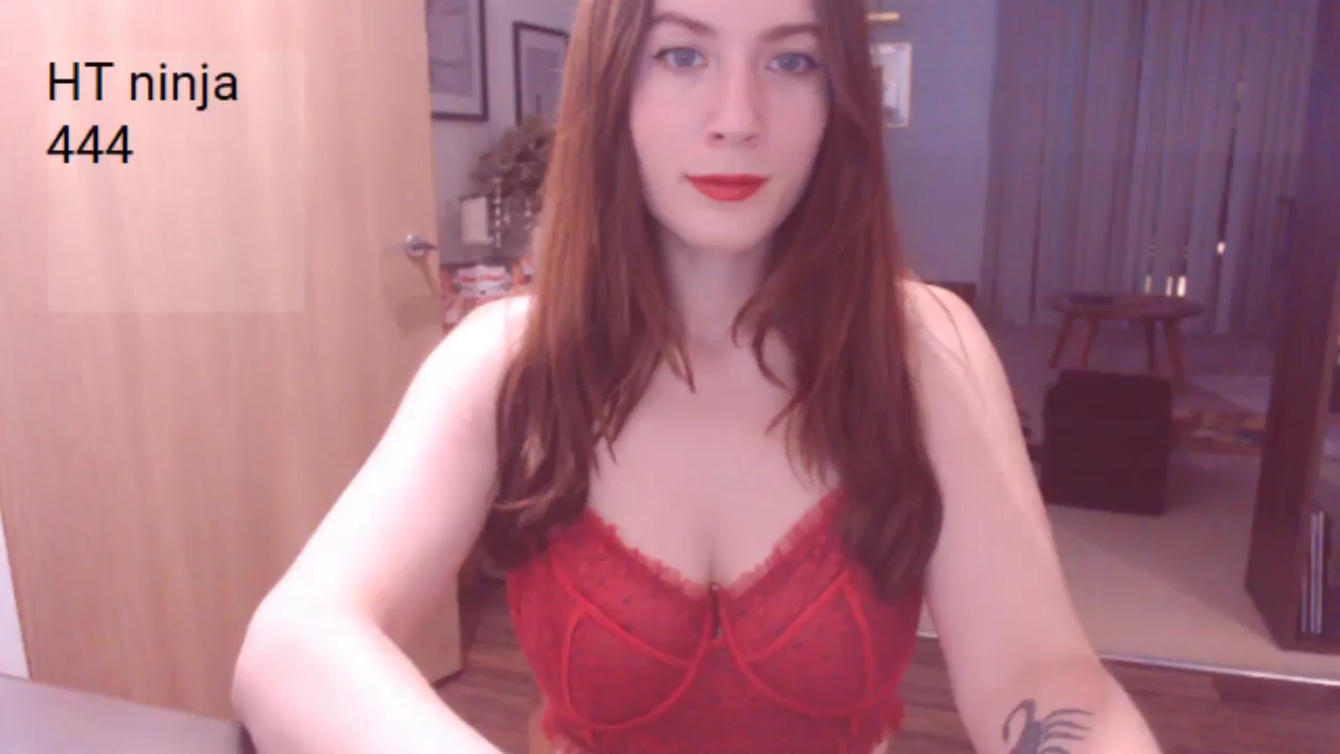 Gallery image thumbnail from AubreyPlza's myfreecams stream on, 09/01/2025, 20:25 image 4 of 20