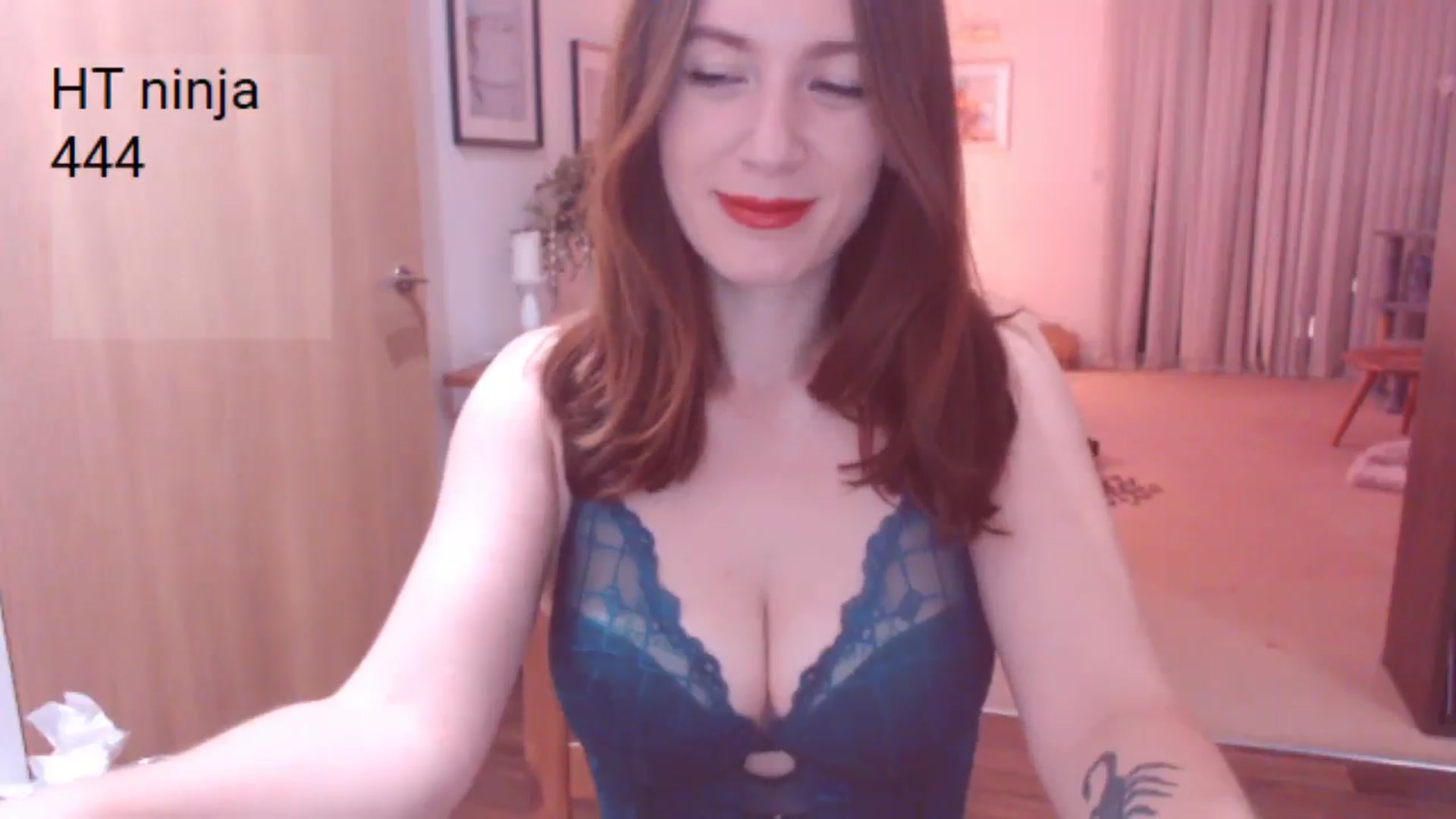 Gallery image thumbnail from AubreyPlza's myfreecams stream on, 09/08/2025, 20:12 image 6 of 20