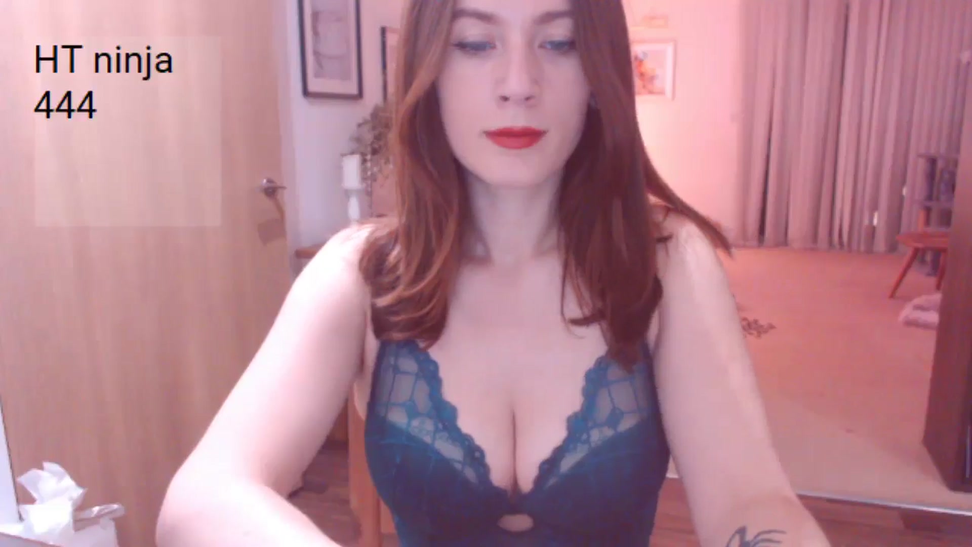 Gallery image thumbnail from AubreyPlza's myfreecams stream on, 09/08/2025, 20:12 image 10 of 20