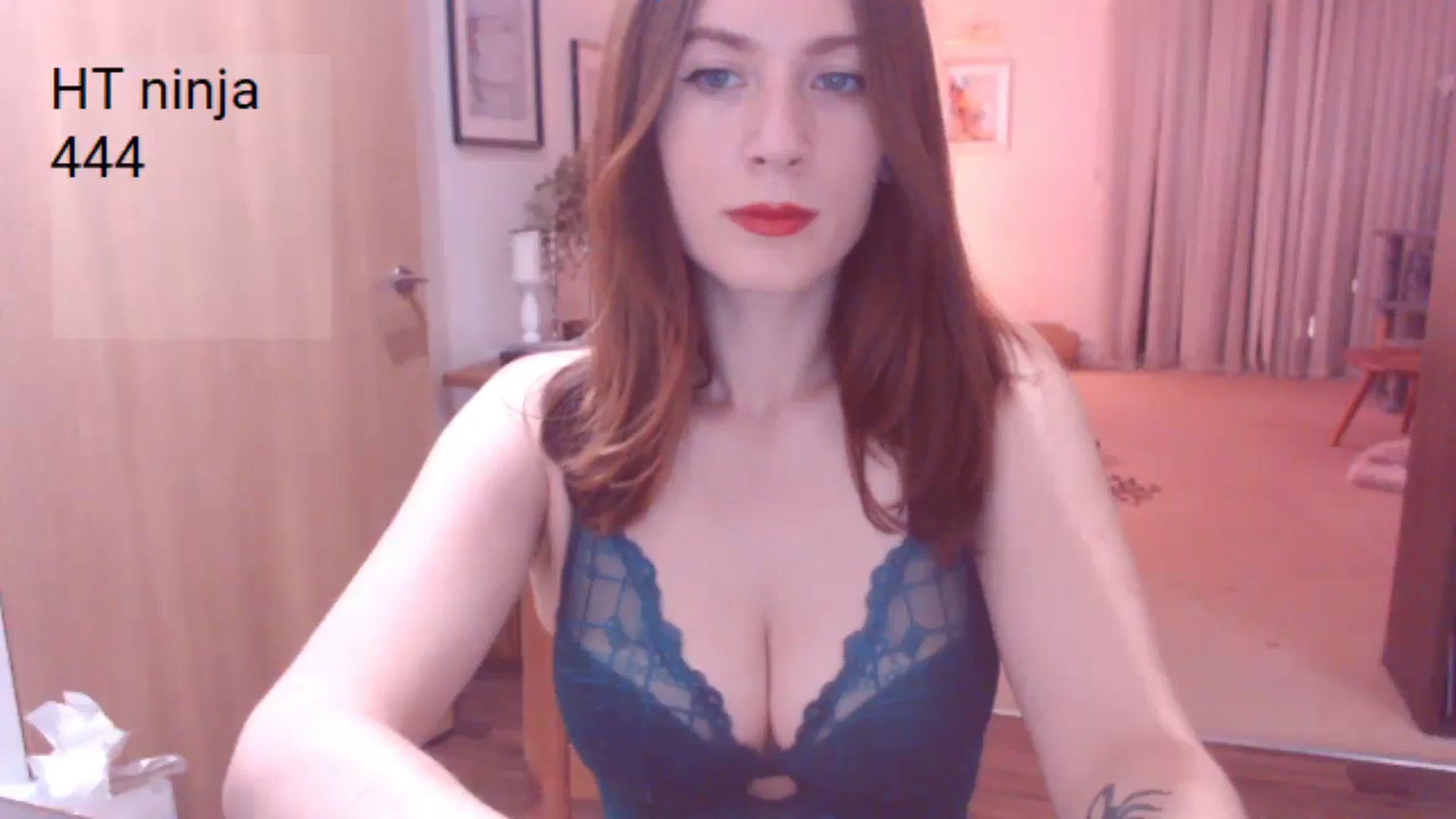 Gallery image thumbnail from AubreyPlza's myfreecams stream on, 09/08/2025, 20:45 image 11 of 20