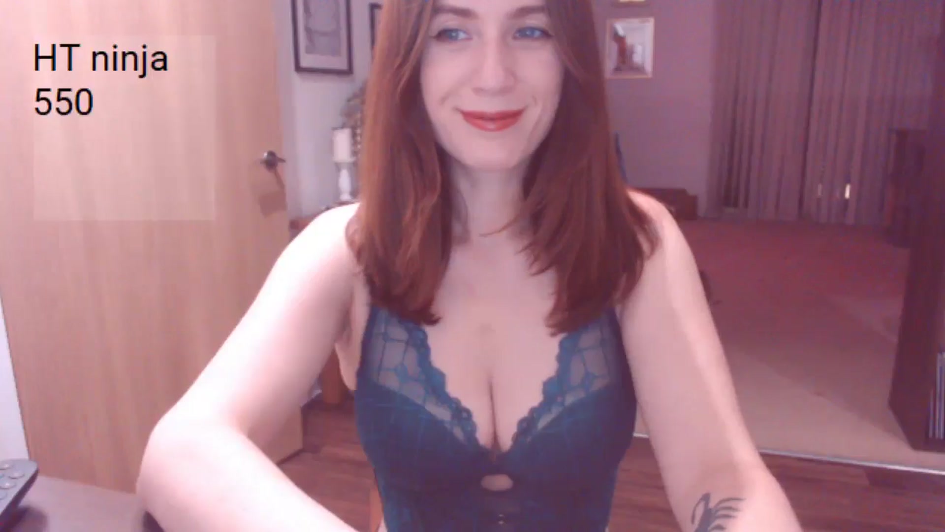 Gallery image thumbnail from AubreyPlza's myfreecams stream on, 09/11/2025, 20:29 image 14 of 20