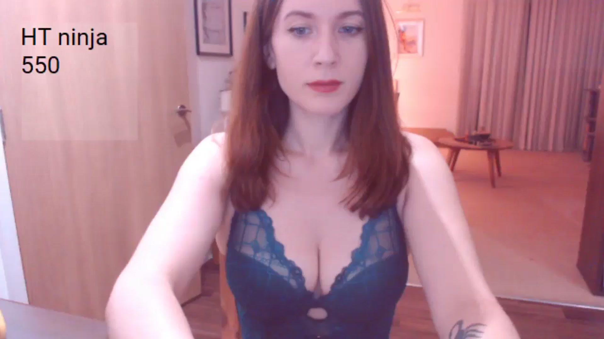 Gallery image thumbnail from AubreyPlza's myfreecams stream on, 09/25/2025, 20:36 image 12 of 20