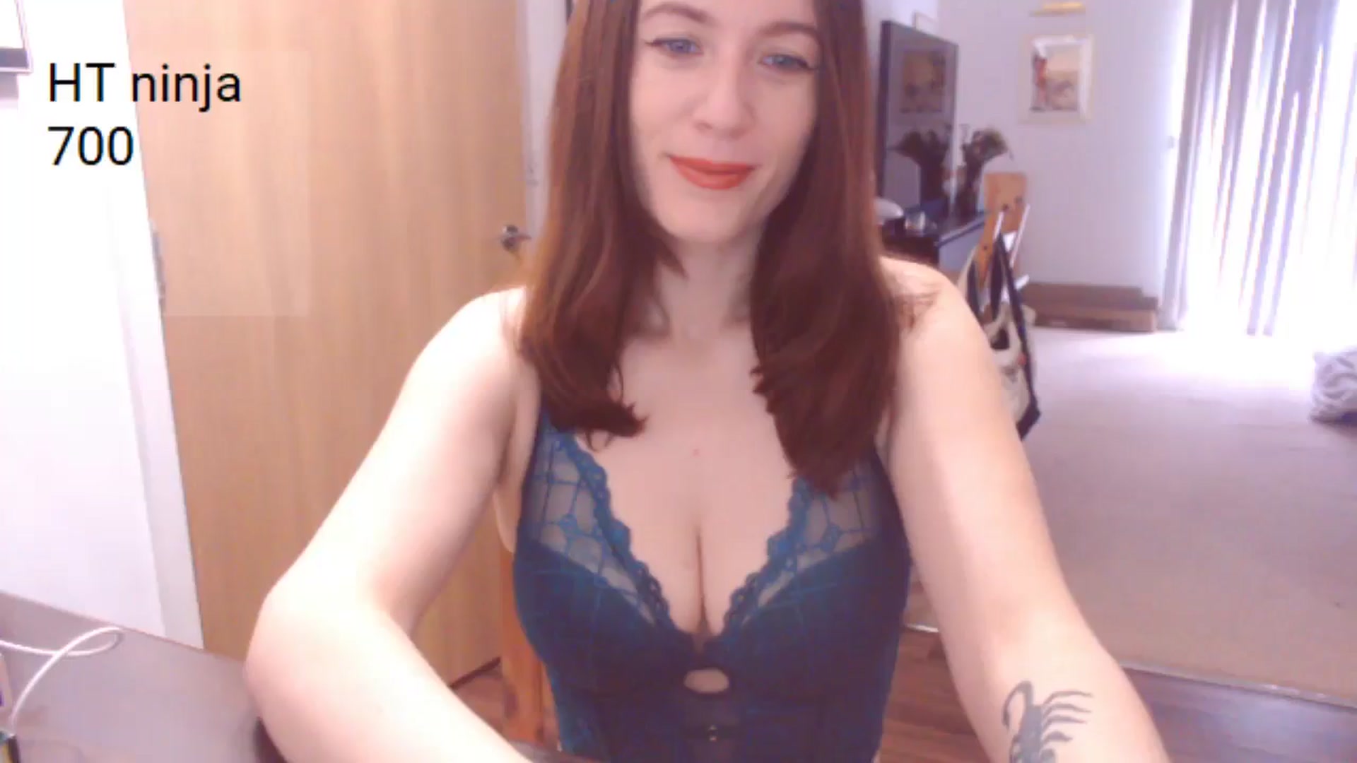 Gallery image thumbnail from AubreyPlza's myfreecams stream on, 10/14/2025, 12:33 image 4 of 20