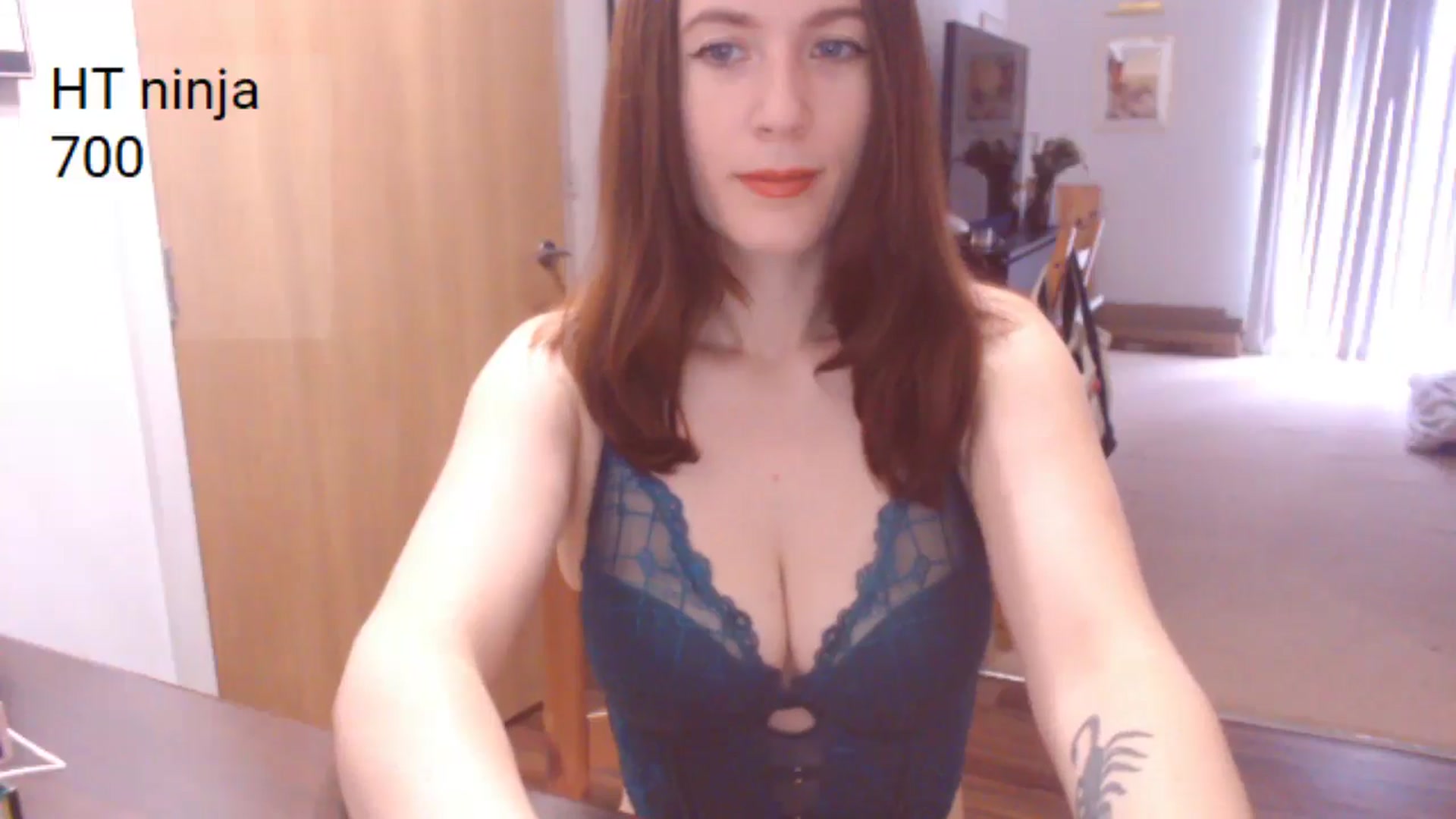 Gallery image thumbnail from AubreyPlza's myfreecams stream on, 10/14/2025, 12:33 image 12 of 20
