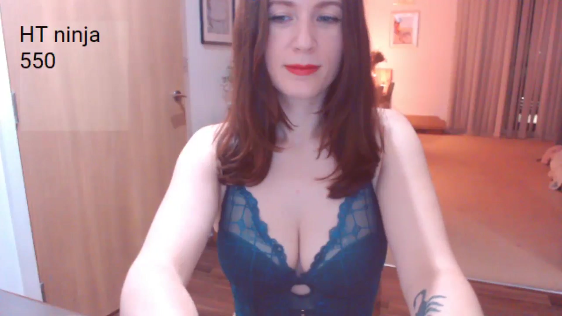 Gallery image thumbnail from AubreyPlza's myfreecams stream on, 10/15/2025, 20:01 image 15 of 20