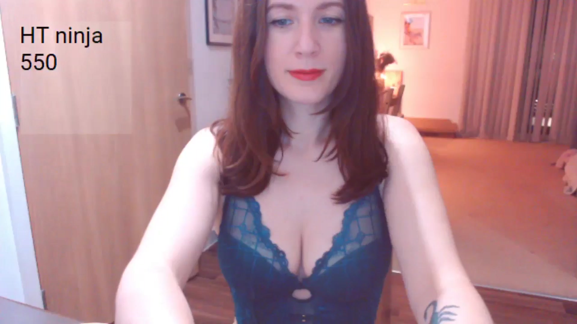 Gallery image thumbnail from AubreyPlza's myfreecams stream on, 10/15/2025, 20:01 image 4 of 20