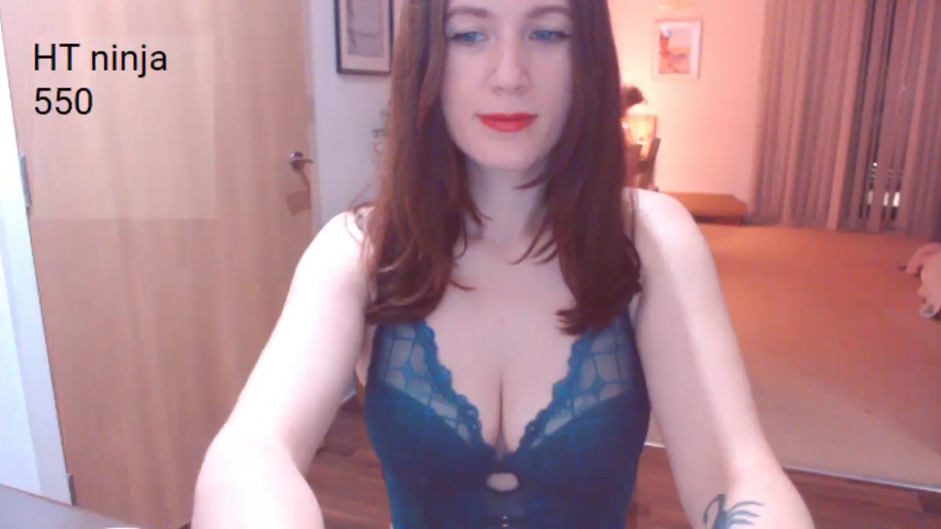 Gallery image thumbnail from AubreyPlza's myfreecams stream on, 10/15/2025, 20:01 image 7 of 20
