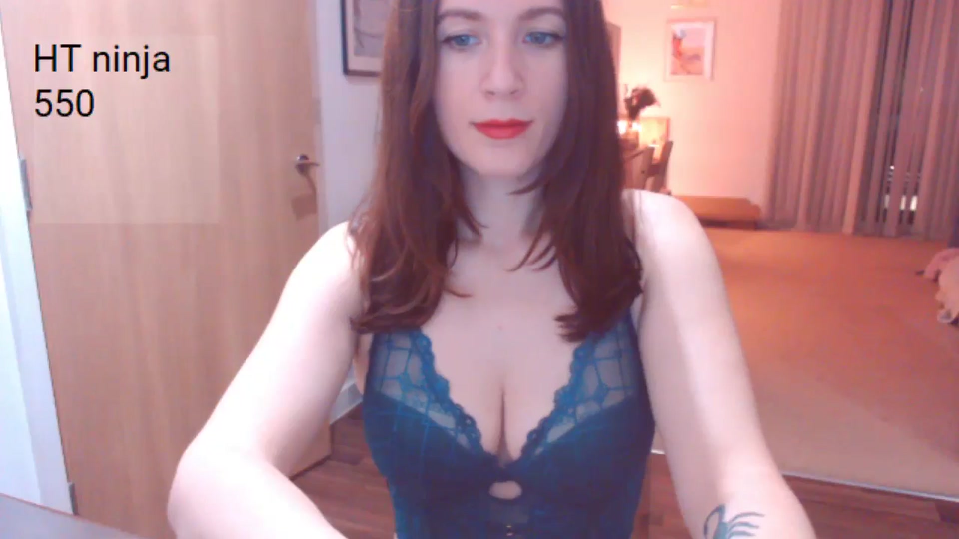 Gallery image thumbnail from AubreyPlza's myfreecams stream on, 10/15/2025, 20:01 image 6 of 20