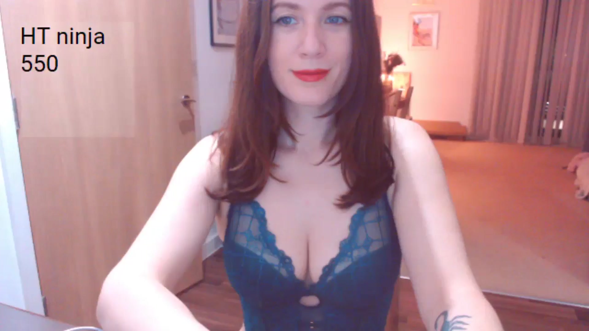 Gallery image thumbnail from AubreyPlza's myfreecams stream on, 10/15/2025, 20:01 image 5 of 20
