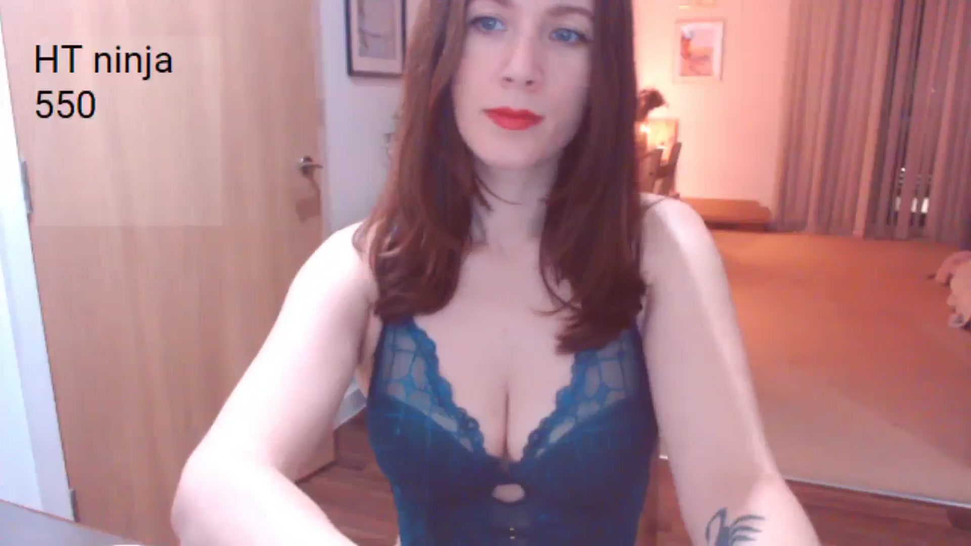 Gallery image thumbnail from AubreyPlza's myfreecams stream on, 10/15/2025, 20:01 image 13 of 20