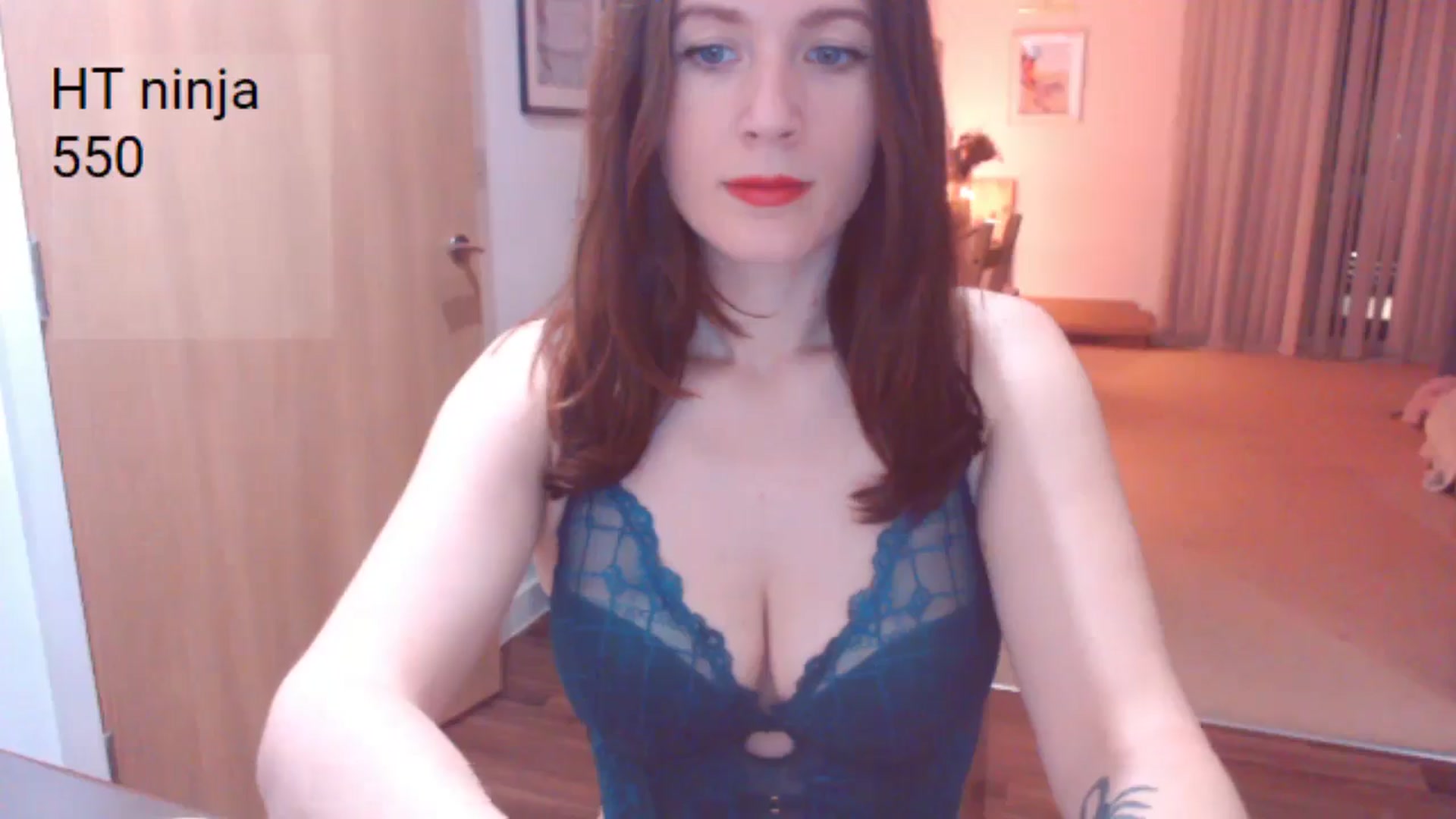 Gallery image thumbnail from AubreyPlza's myfreecams stream on, 10/15/2025, 20:01 image 8 of 20