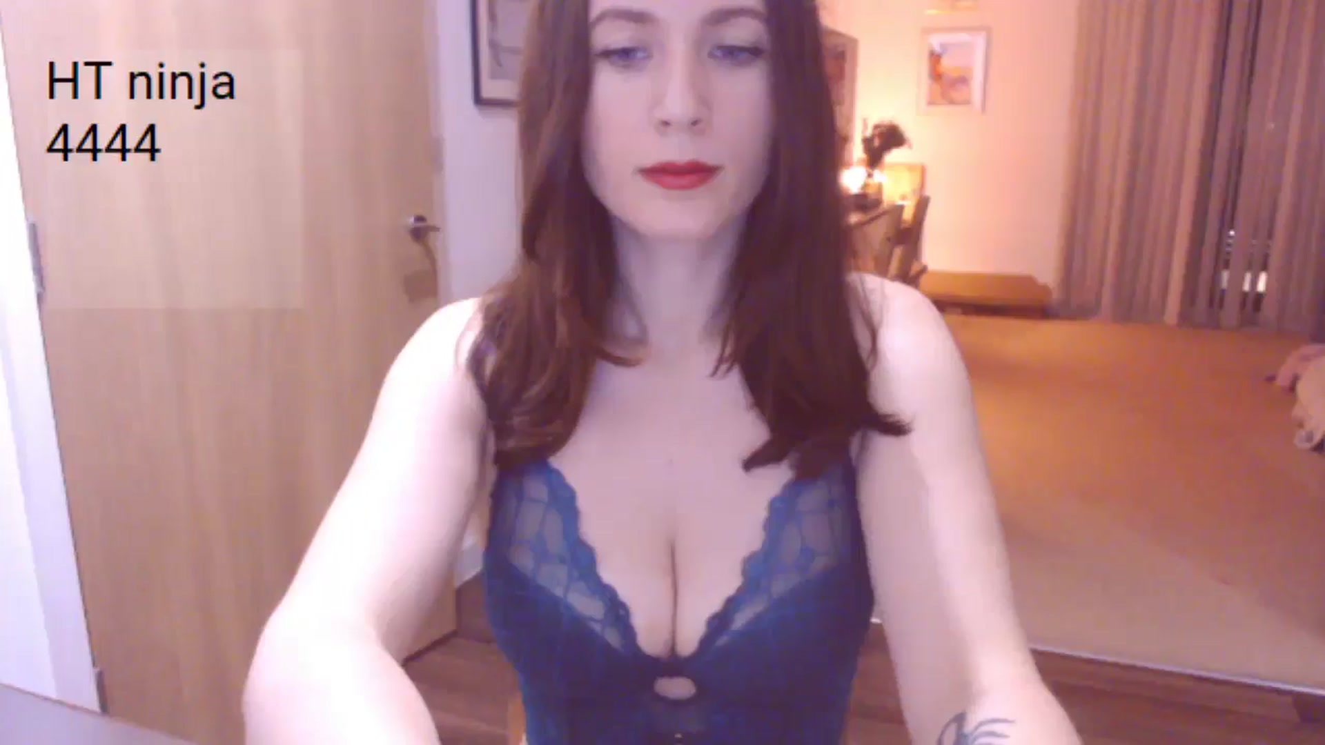 Gallery image thumbnail from AubreyPlza's myfreecams stream on, 10/15/2025, 21:11 image 17 of 20