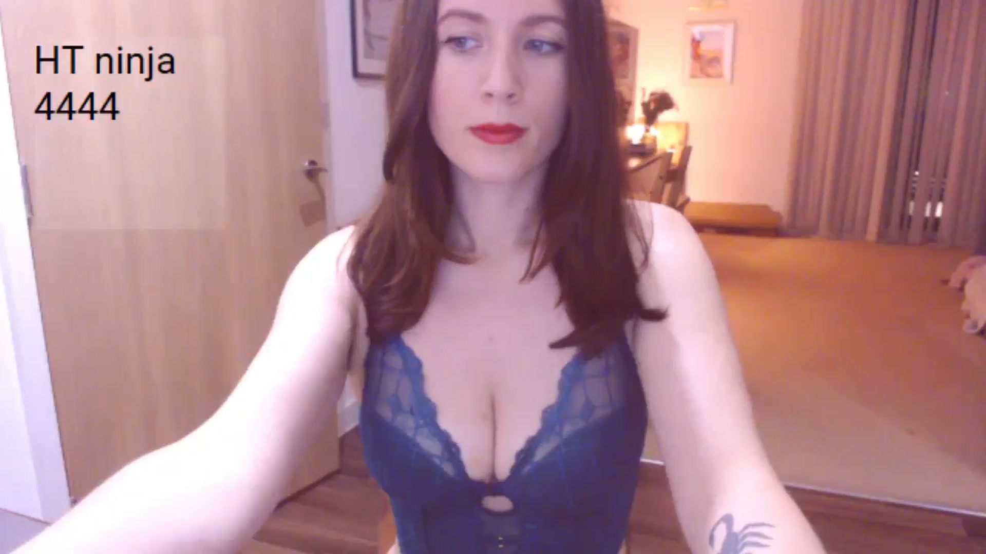 Gallery image thumbnail from AubreyPlza's myfreecams stream on, 10/15/2025, 21:11 image 14 of 20