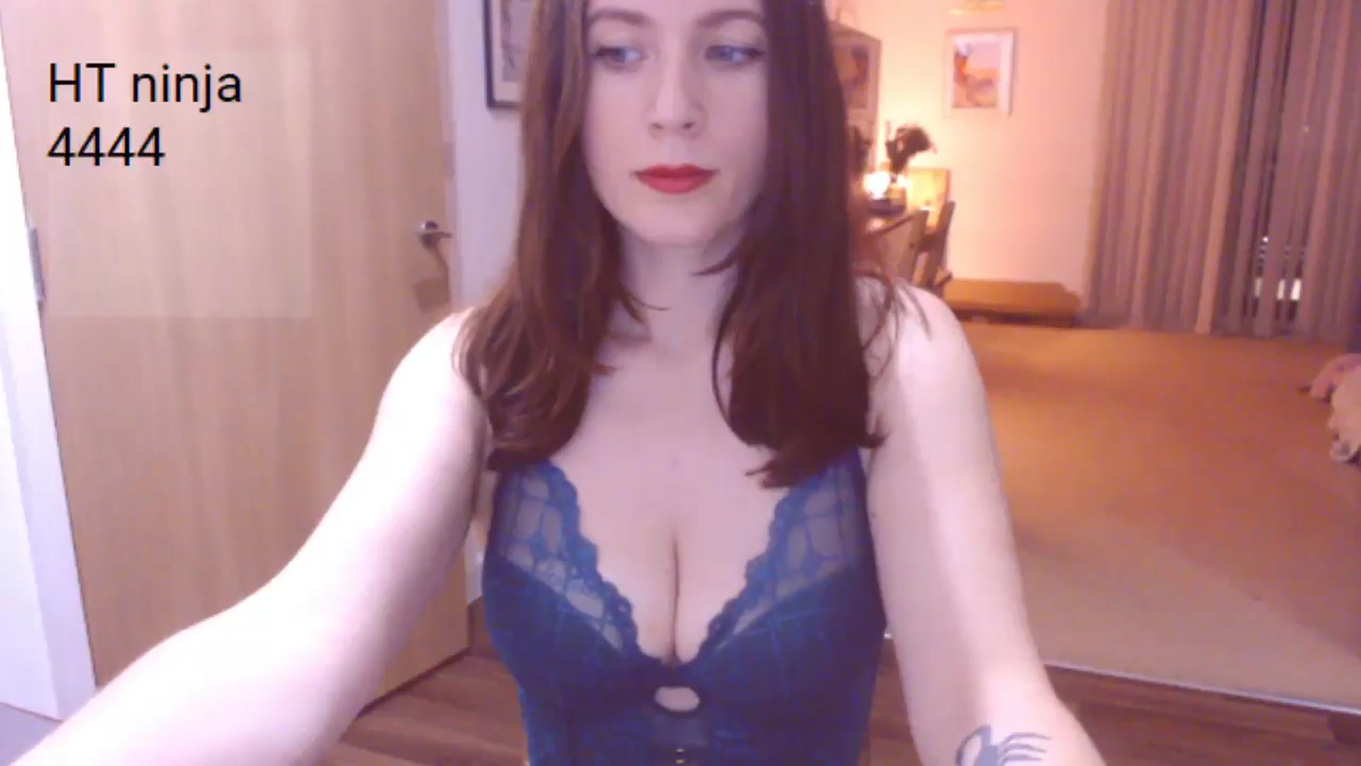 Gallery image thumbnail from AubreyPlza's myfreecams stream on, 10/15/2025, 21:11 image 6 of 20