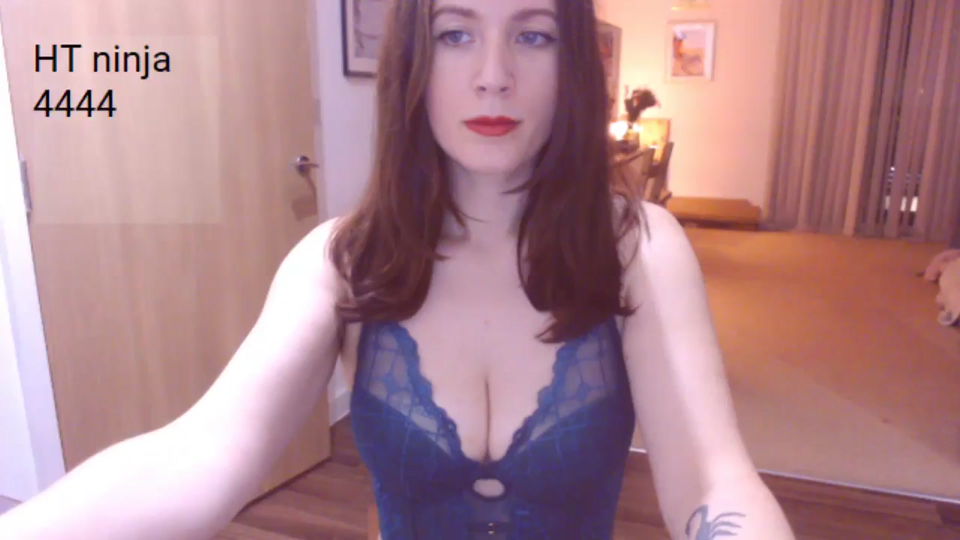 Gallery image thumbnail from AubreyPlza's myfreecams stream on, 10/15/2025, 21:11 image 4 of 20