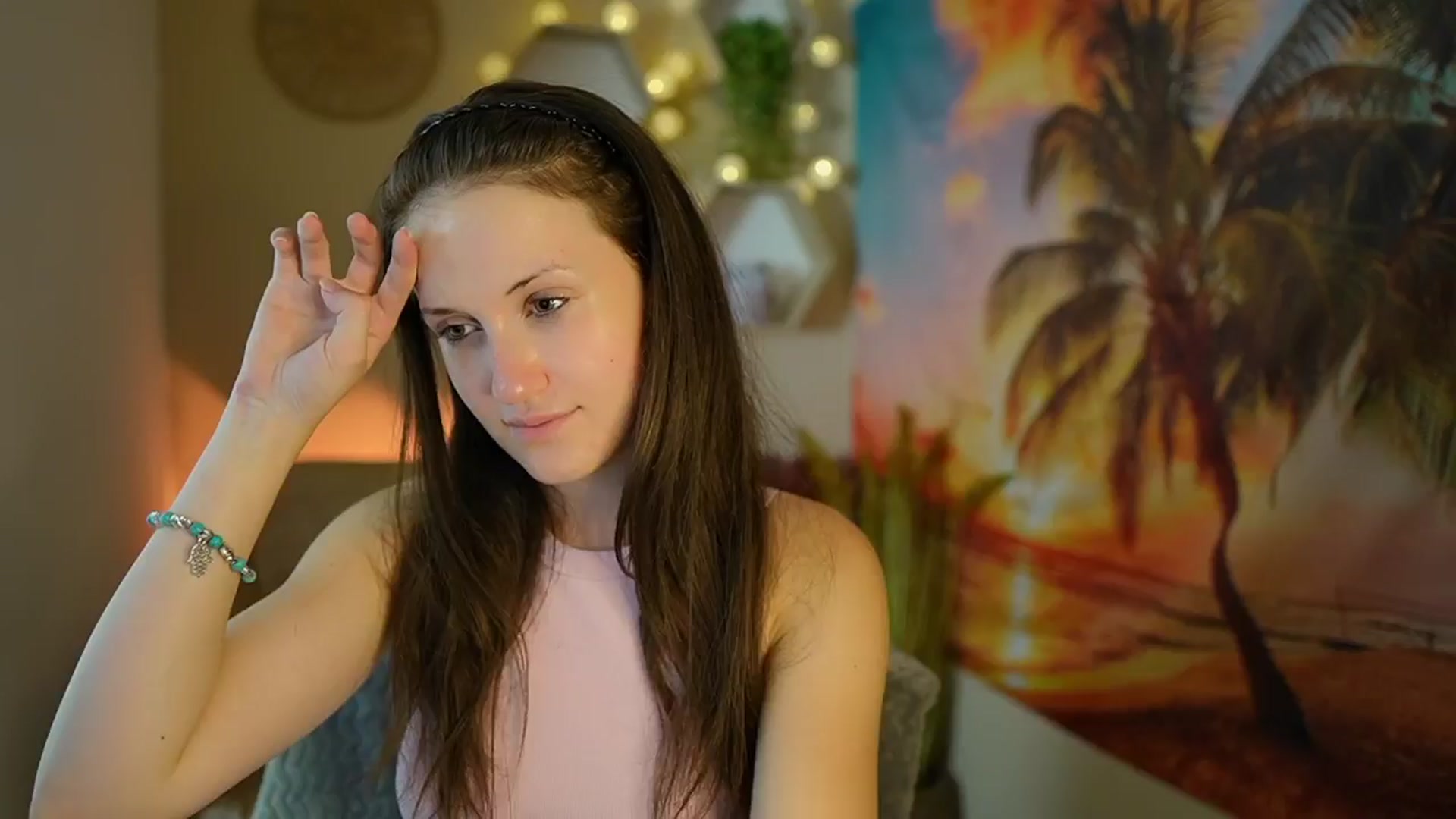 Gallery image thumbnail from Aubrey_Star's myfreecams stream on, 07/31/2024, 09:37 image 16 of 20