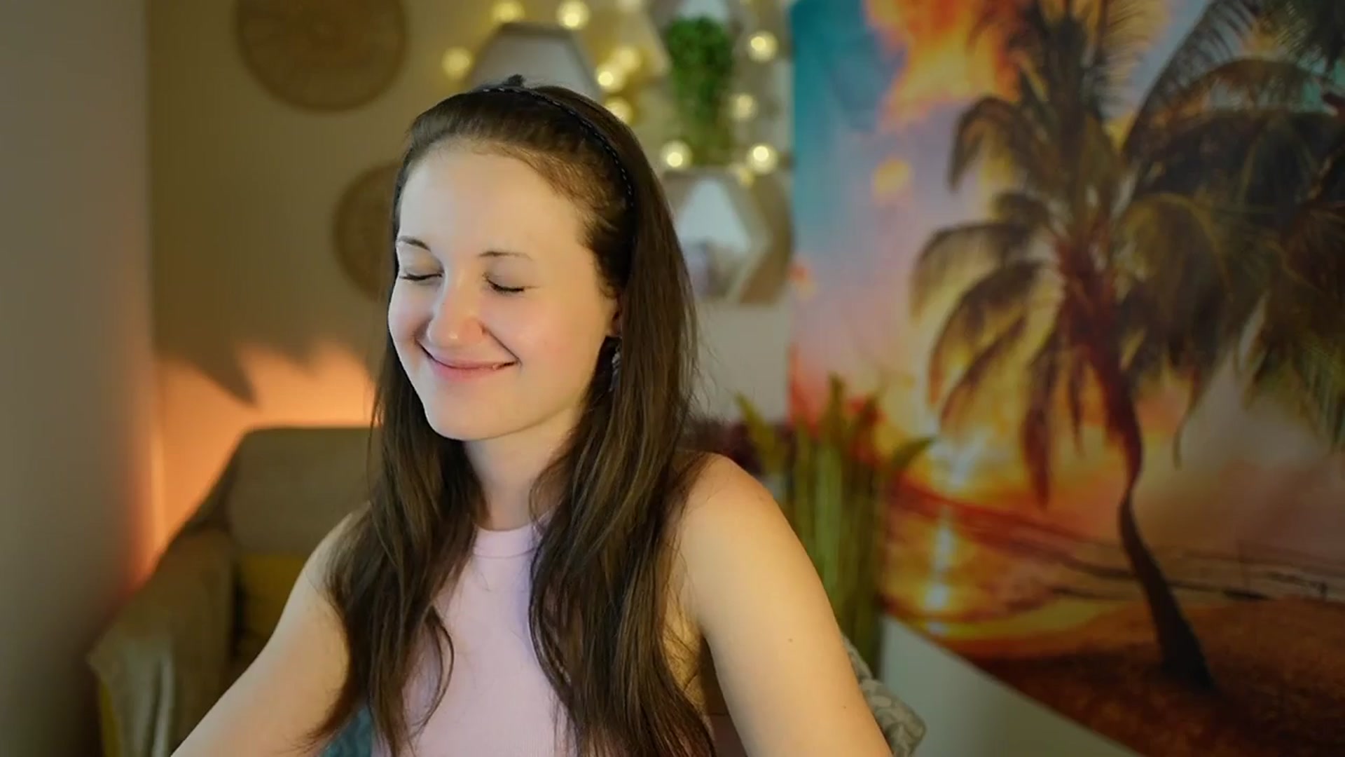Gallery image thumbnail from Aubrey_Star's myfreecams stream on, 07/31/2024, 13:00 image 7 of 20