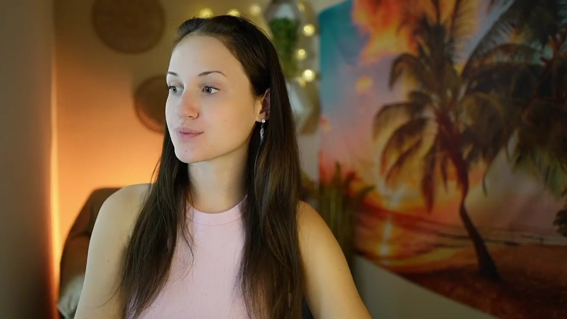 Gallery image thumbnail from Aubrey_Star's myfreecams stream on, 08/08/2024, 09:29 image 1 of 20