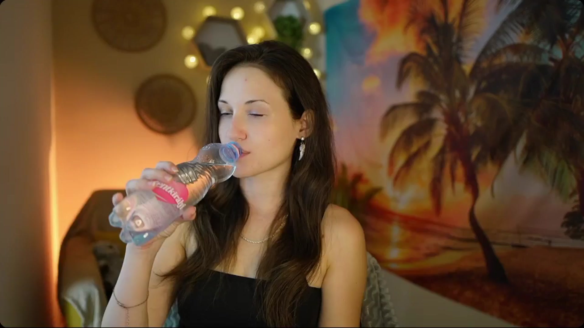 Gallery image thumbnail from Aubrey_Star's myfreecams stream on, 08/12/2024, 11:21 image 7 of 20
