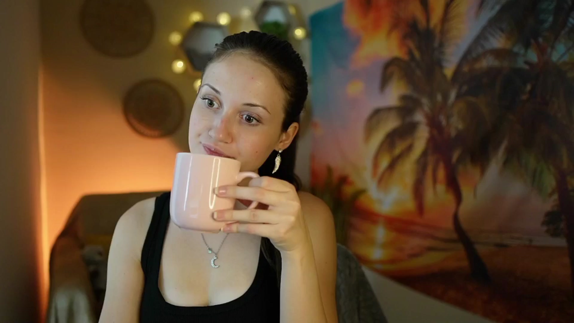Gallery image thumbnail from Aubrey_Star's myfreecams stream on, 08/16/2024, 08:27 image 7 of 20