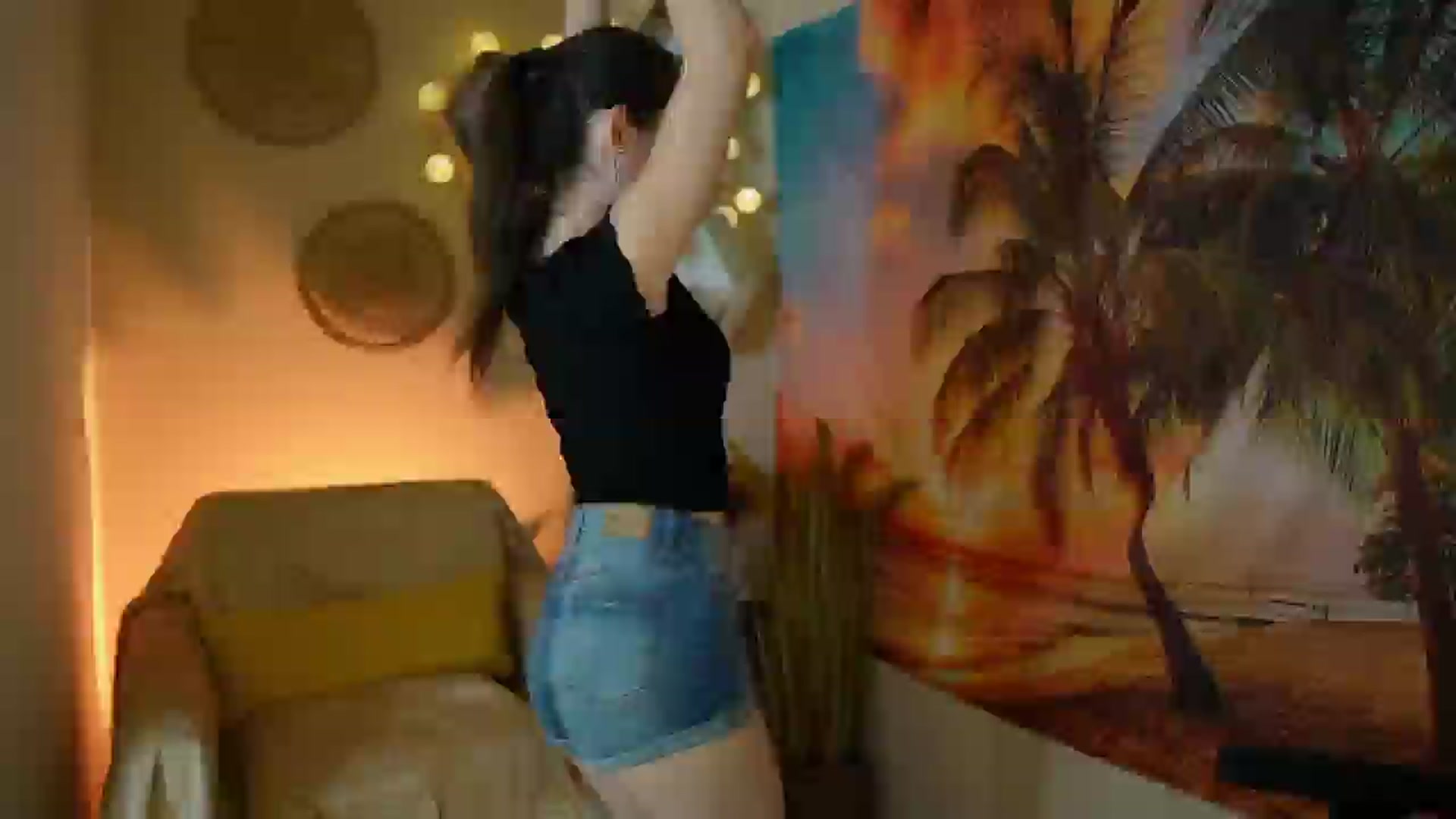 Gallery image thumbnail from Aubrey_Star's myfreecams stream on, 08/20/2024, 11:01 image 18 of 20
