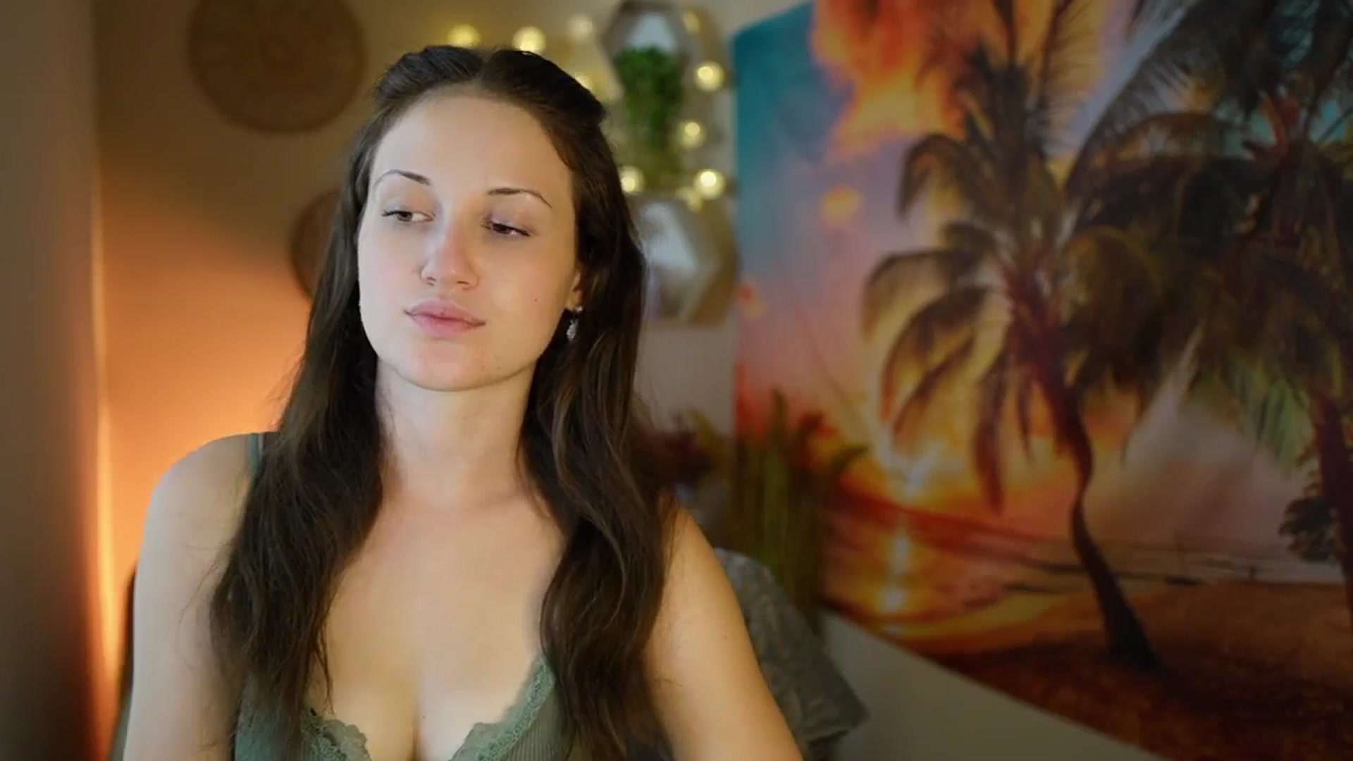 Gallery image thumbnail from Aubrey_Star's myfreecams stream on, 08/21/2024, 08:28 image 16 of 20