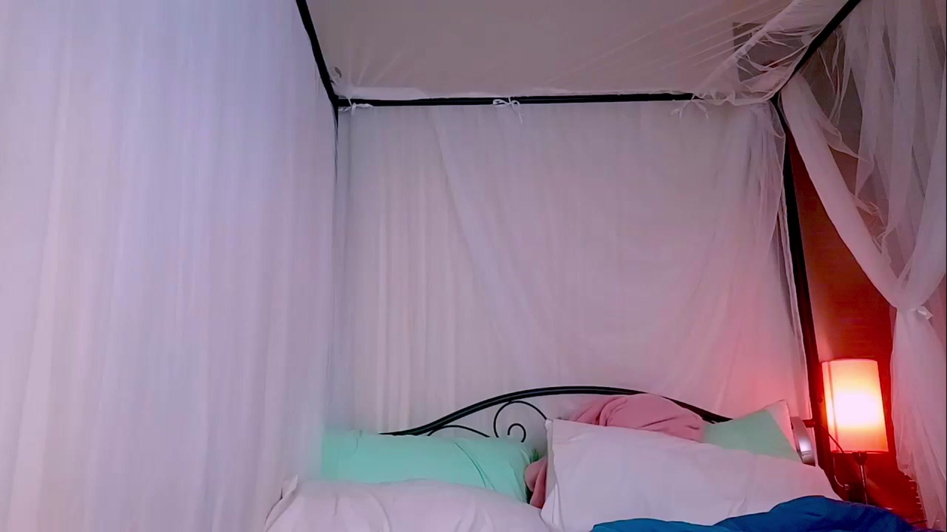Gallery image thumbnail from Aubreyessex's myfreecams stream on, 05/24/2023, 16:03 image 2 of 20