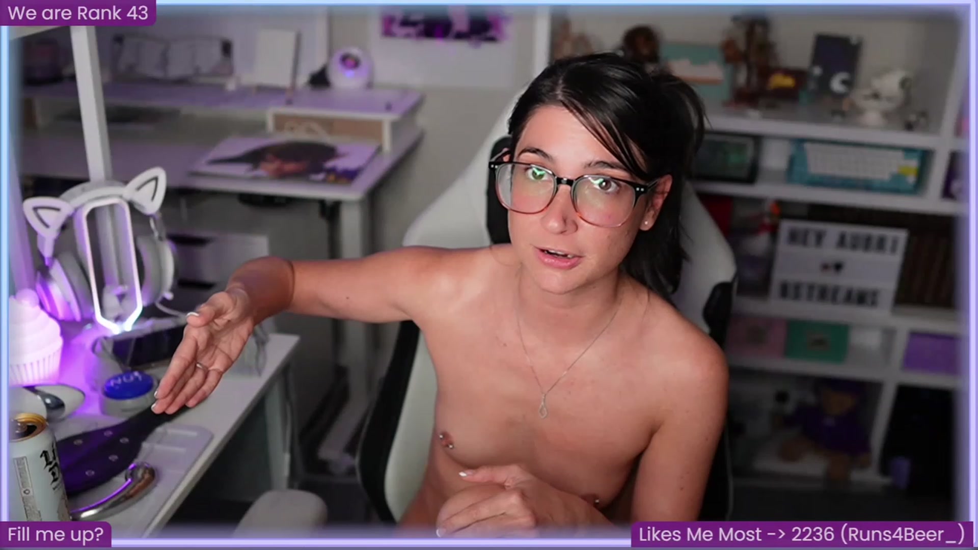 Gallery image thumbnail from AubriToffee's myfreecams stream on, 02/02/2023, 06:27 image 9 of 20