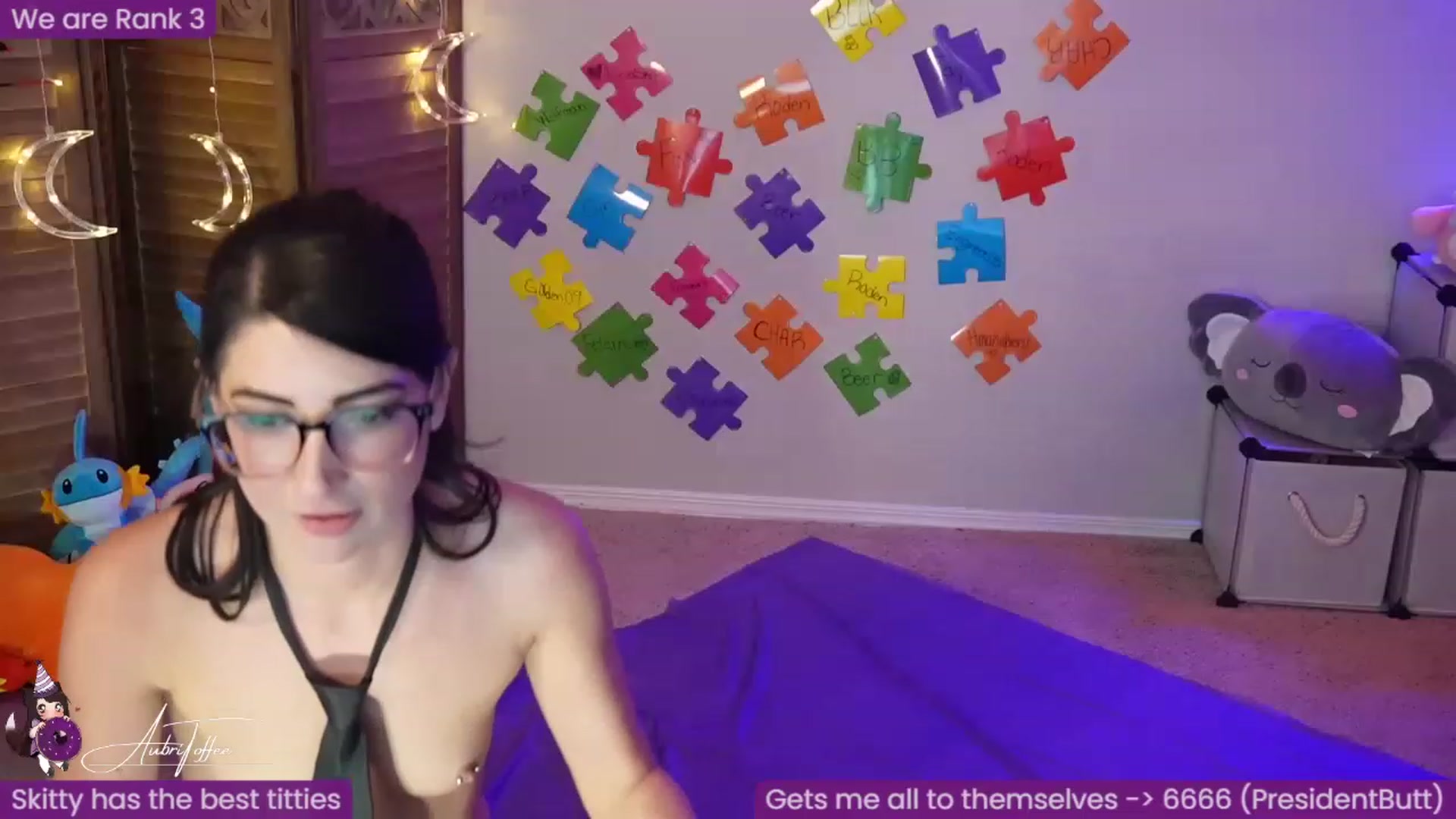 Gallery image thumbnail from AubriToffee's myfreecams stream on, 05/03/2023, 06:59 image 6 of 20