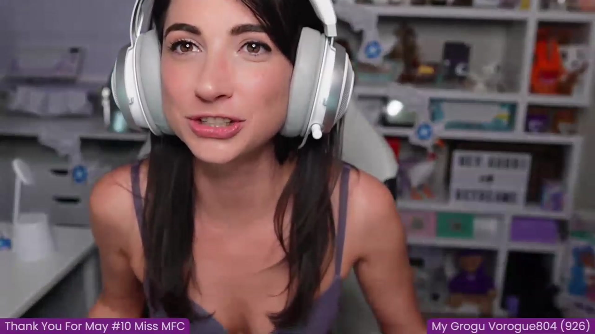 Gallery image thumbnail from AubriToffee's myfreecams stream on, 06/14/2023, 04:30 image 5 of 20