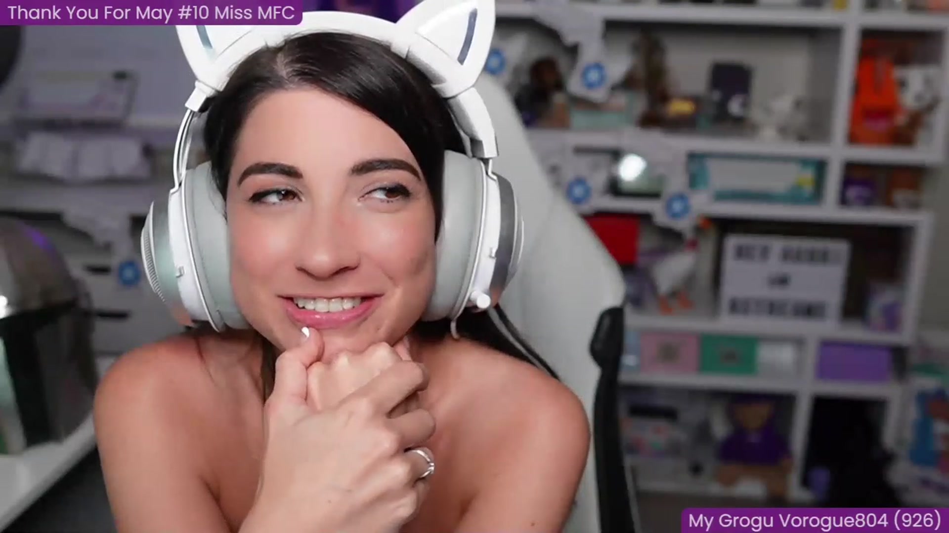 Gallery image thumbnail from AubriToffee's myfreecams stream on, 06/14/2023, 04:39 image 5 of 20