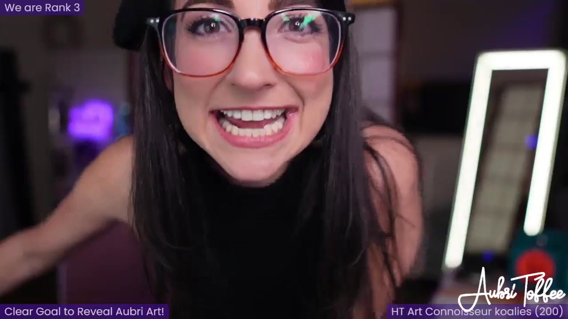 Gallery image thumbnail from AubriToffee's myfreecams stream on, 05/04/2024, 03:54 image 15 of 20
