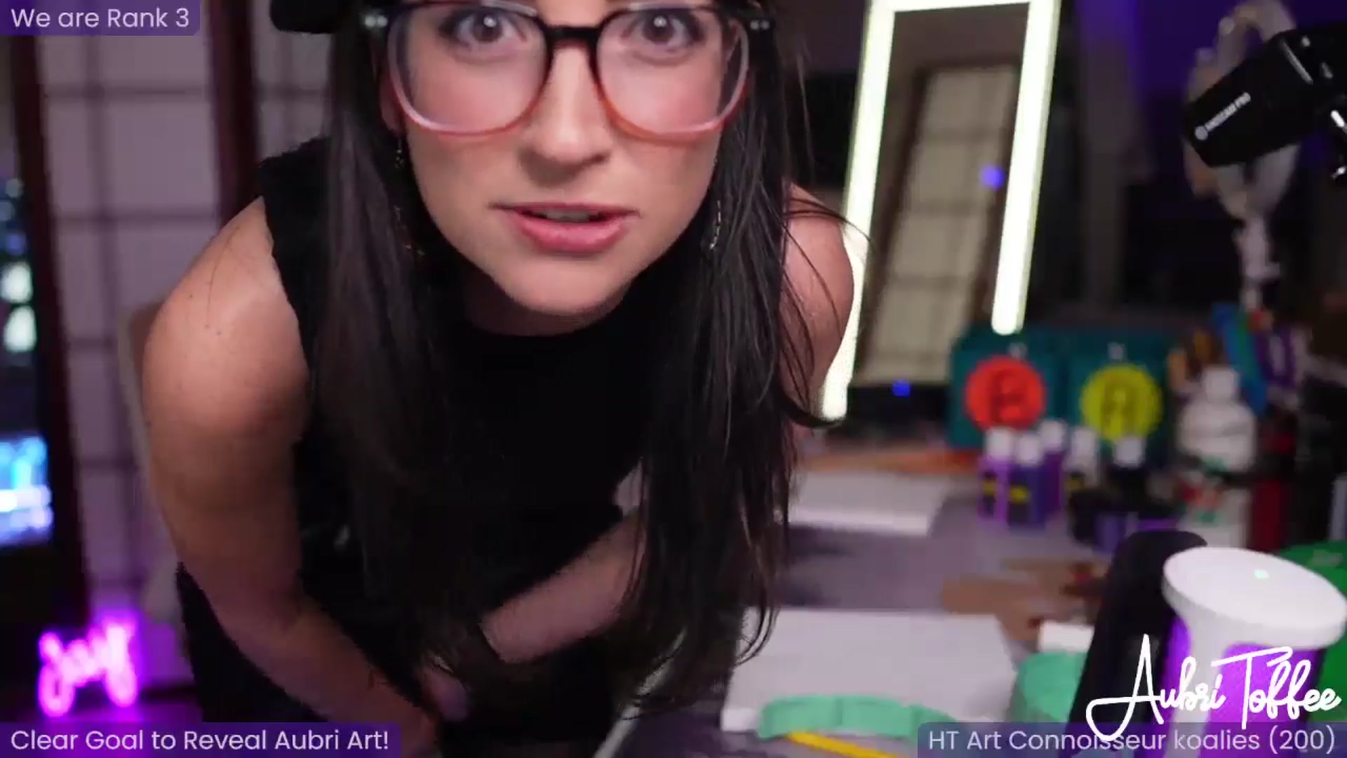 Gallery image thumbnail from AubriToffee's myfreecams stream on, 05/04/2024, 03:54 image 10 of 20